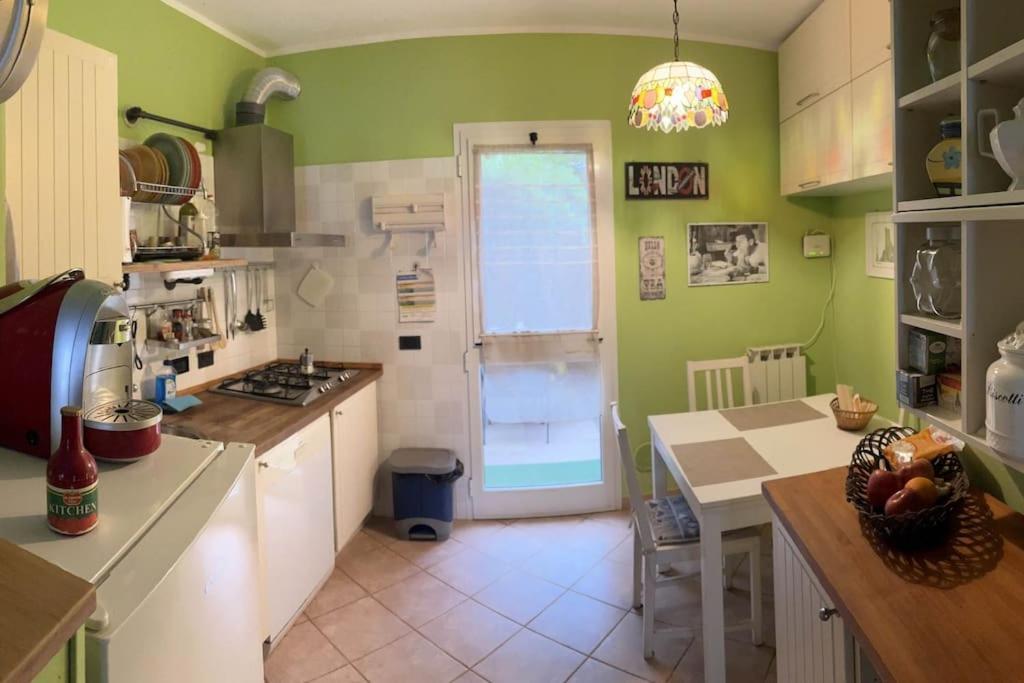 Le Rose , Relax In Casolare Del 1700 Daire Sarzana Dış mekan fotoğraf